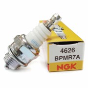 Bougie NGK BPMR7A mobylette, moto, tondeuse, tronçonneuse